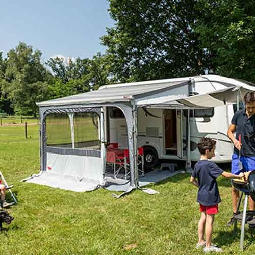  i gruppen Fortelt & Markiser / Markiser / Autocamper Markiser / Fiamma / Gavle / Fronter hos Campmarket (73071)