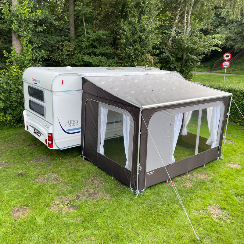 FMT - Sunny Zip inkl. Room i gruppen Fortelt & Markiser / Markiser / Campingvogns Markiser / Zip Markiser hos Campmarket (77526)