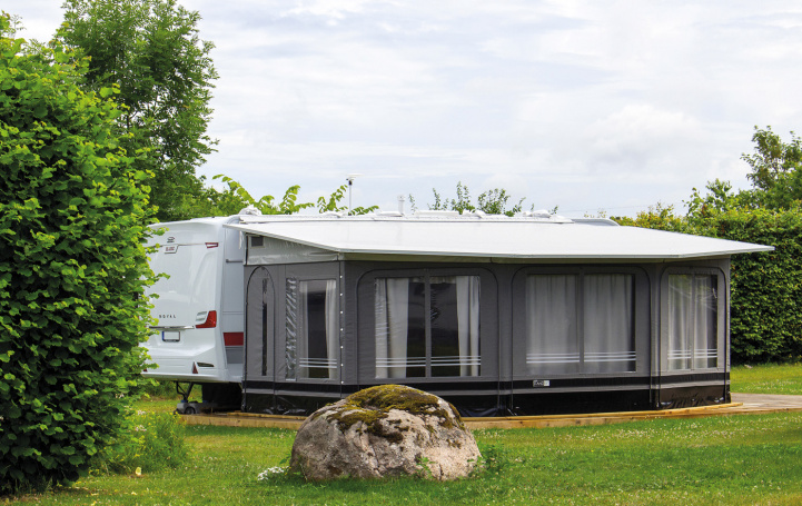 Svenska-Tält Standby 5000 Bugtvindue Bredde 530cm i gruppen Fortelt & Markiser / Fortelt Campingvogn / Villa telt hos Campmarket (64879)