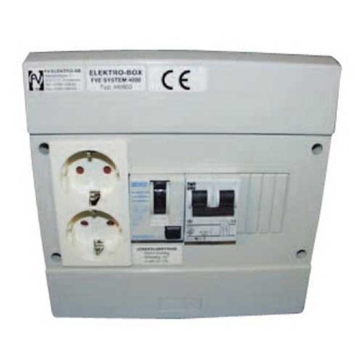 Generator med jordfejlafbryder i gruppen Campingvogn og autocamper / El - Elektronik / El tavler og Elværk hos Campmarket (65231)