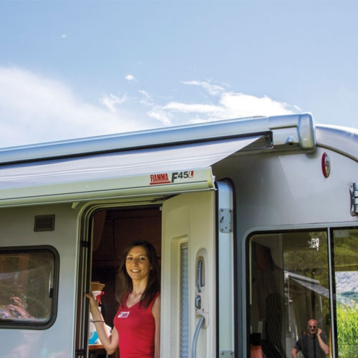 Motorsæt 12 V Fiamma F45 L Titanium i gruppen Fortelt & Markiser / Markiser / Autocamper Markiser / Fiamma / Tilbehør hos Campmarket (65926)