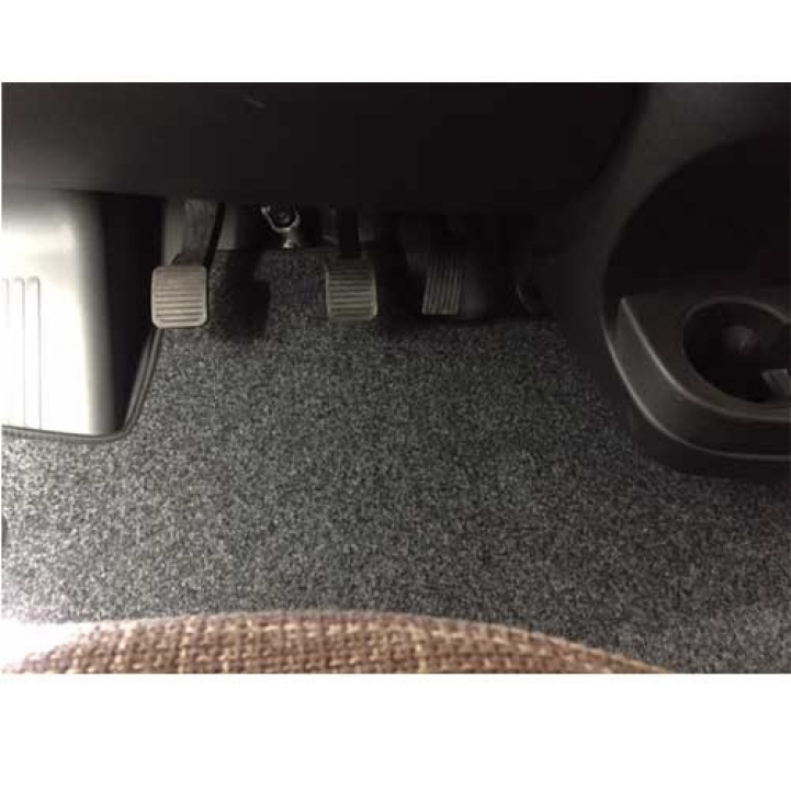 Ford Transit 2015- i gruppen Campingvogn og autocamper / Tekstiltæpper & Betræk / Førehus Måtter / Ford Transit fra 4/2006 hos Campmarket (67070)