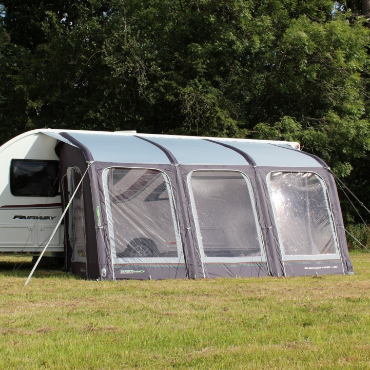 E-Sport Air 400 Outdoor Revolution i gruppen Fortelt & Markiser / Fortelt Autocamper / Oppustelige telte til autocampere hos Campmarket (67978)