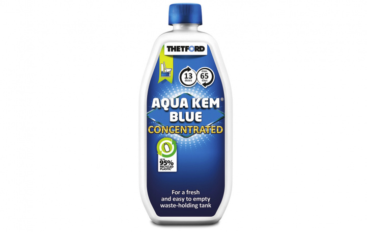 Aqua Kem Blue 0,78 l i gruppen Vand & Sanitet / Kem / Kemikalier og tilbehør hos Campmarket (68035)