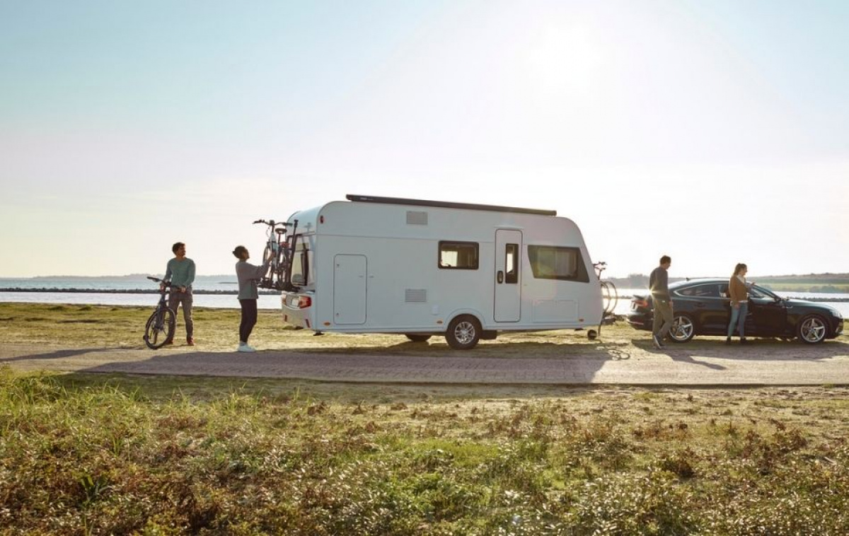 Thule Omnistor 6300 Tagmonteret Sort Box i gruppen Fortelt & Markiser / Markiser / Autocamper Markiser / Thule/Omnistor / Tagmonteret hos Campmarket (68810)