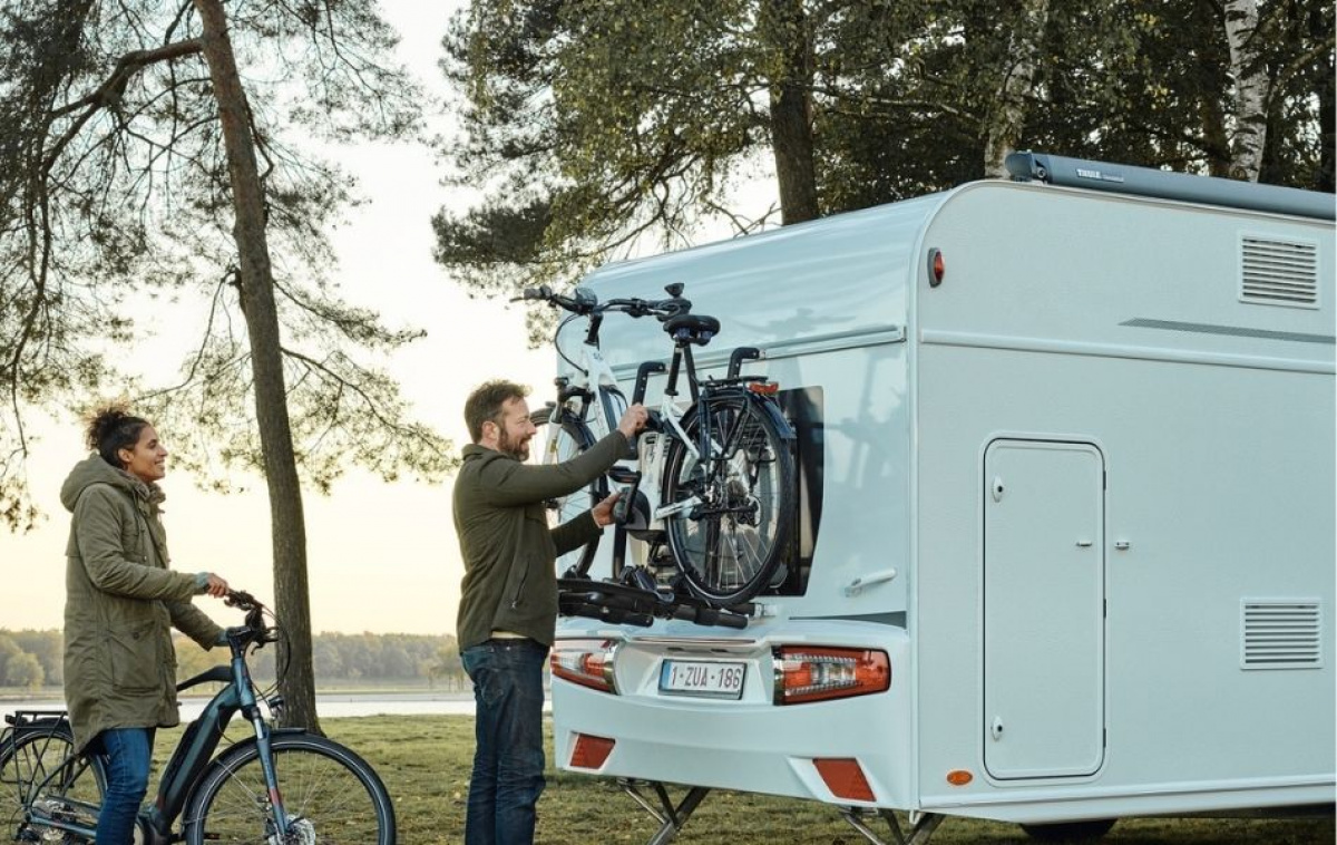 Thule Omnistor 6300 Tagmonteret Sort Box i gruppen Fortelt & Markiser / Markiser / Autocamper Markiser / Thule/Omnistor / Tagmonteret hos Campmarket (68810)