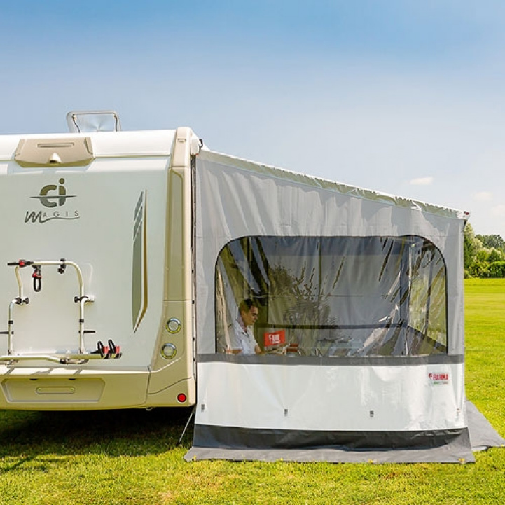 Fiamma Sida W Pro F45 F65 F70 F80 i gruppen Fortelt & Markiser / Markiser / Autocamper Markiser / Fiamma / Gavle / Fronter hos Campmarket (69483)