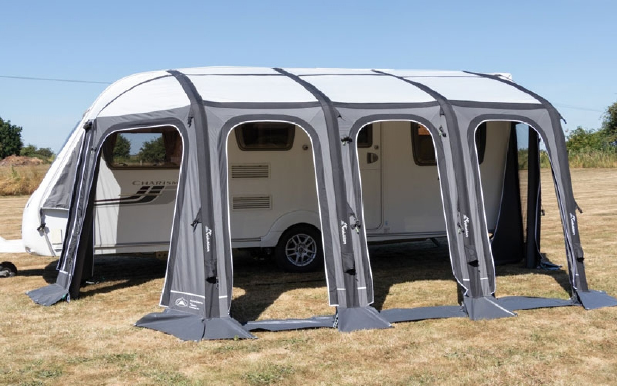 SunnCamp Esteemed Air 250 i gruppen Fortelt & Markiser / Fortelt Campingvogn / Oppustelige telte til campingvogne / A-måls lufttelte hos Campmarket (70396)