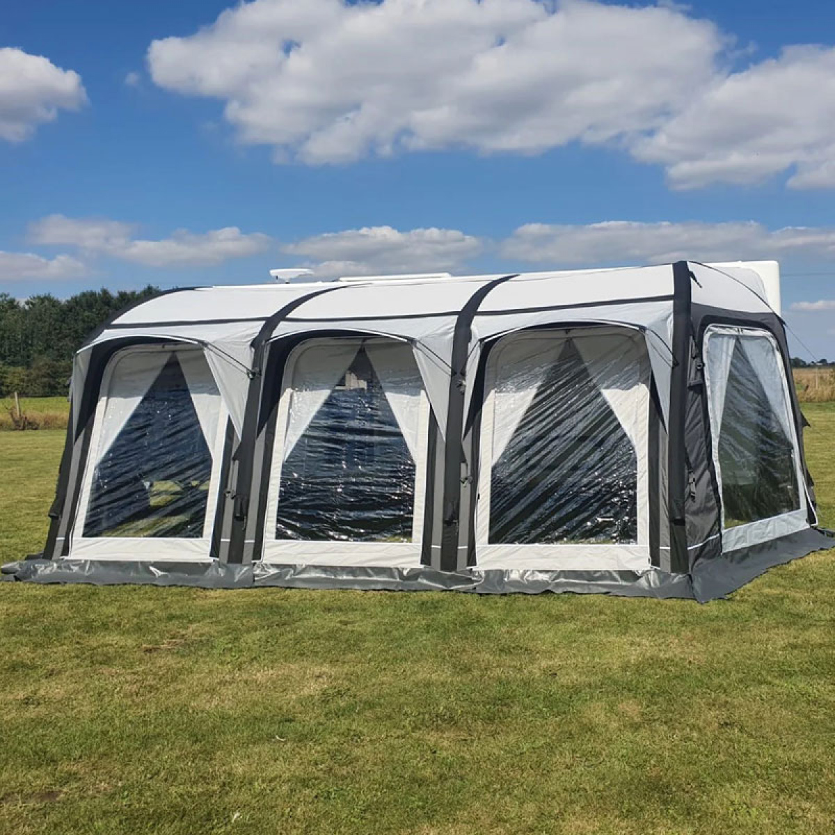 SunnCamp Icon Air 325 Plus i gruppen Fortelt & Markiser / Fortelt Campingvogn / Oppustelige telte til campingvogne / A-måls lufttelte hos Campmarket (71311)