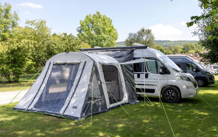 ReimoTent Tour Breeze Air i gruppen Fortelt & Markiser / Fortelt Autocamper / Oppustelige telte til autocampere / Reimo lufttelt hos Campmarket (75853)