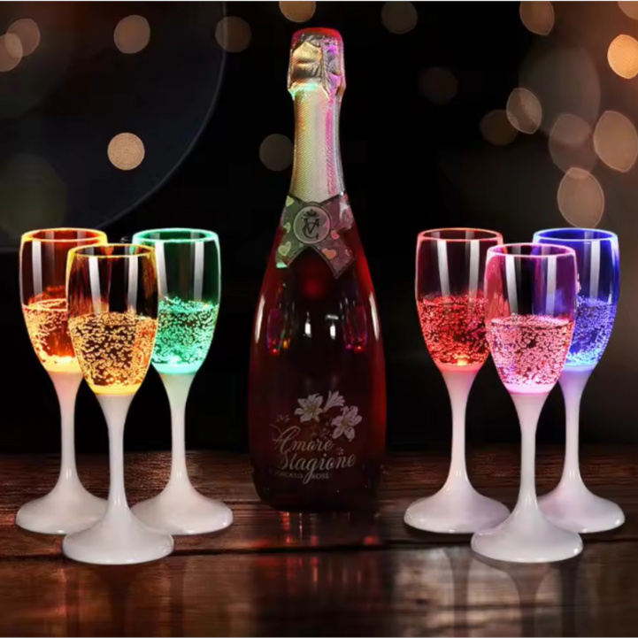 Skinnende Prosecco Glass 12cl i gruppen Husholdning & Køkken / Glas / Champagne-Sekt-Grappaglas hos Campmarket (79859)