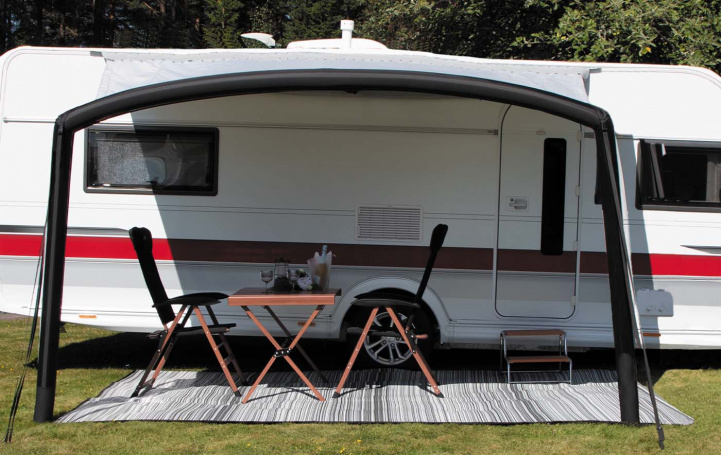 GoCamp Påsmarkis Luft 4m i gruppen Fortelt & Markiser / Markiser / Campingvogns Markiser / Luftmarkiser hos Campmarket (80845)