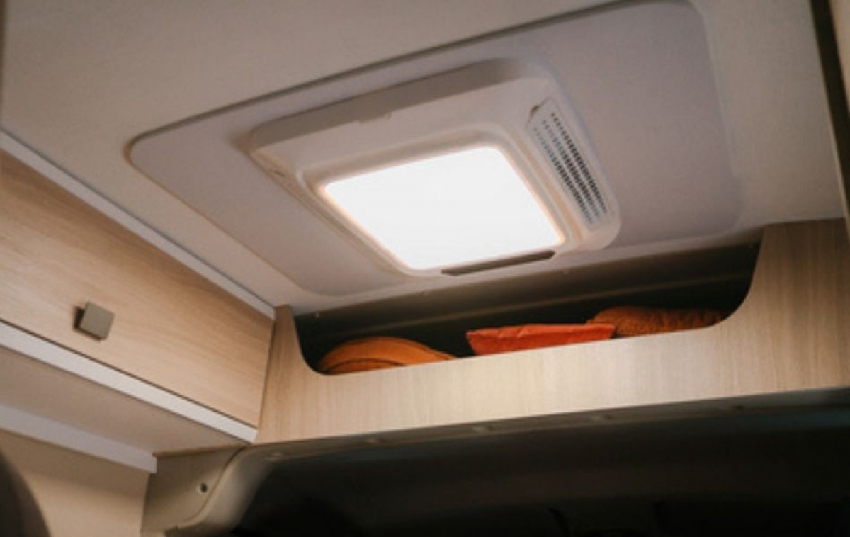 Inderdel Lightbox Til Plein-Aircon AC i gruppen Campingvogn og autocamper / Varme & Køling / AC / Tilbehør - Reservedele hos Campmarket (81012)