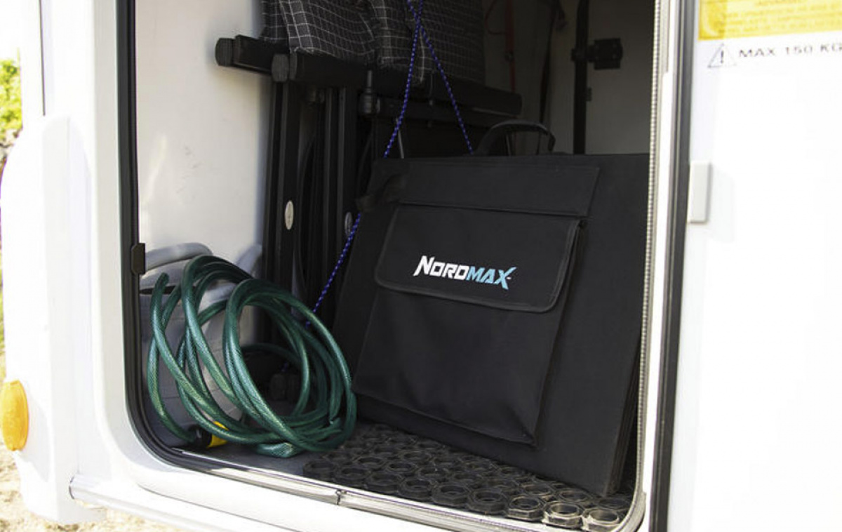 Nordmax Solpanel 100W Portabel i gruppen Campingvogn og autocamper / El - Elektronik / Solpaneler hos Campmarket (81455)