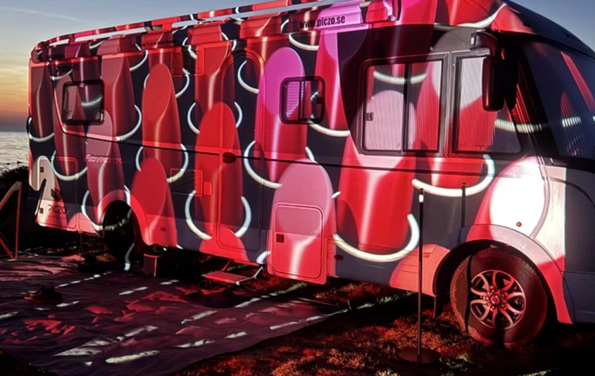 Piczo Projektor NOVA Ultra i gruppen Campingvogn og autocamper / El - Elektronik / TV, Billede & Lyd / Projektorer hos Campmarket (82300)