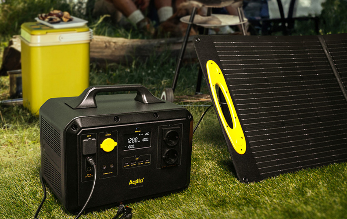 Aqiila 200W Solpanel Bærbar i gruppen Campingvogn og autocamper / El - Elektronik / Solpaneler hos Campmarket (82316)