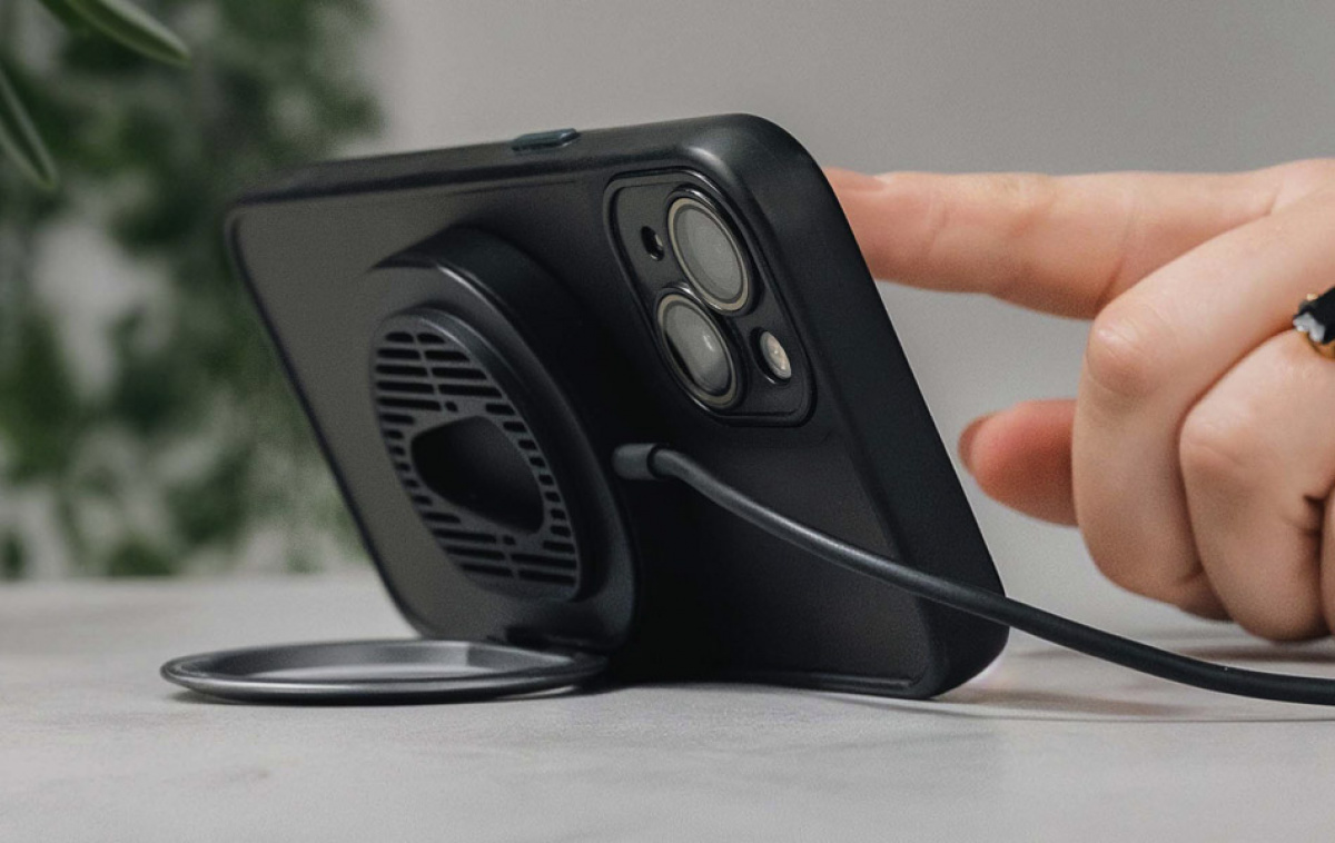 Aqiila Trådløs Oplader inkl. Holder 12V i gruppen Øvrigt / Tilbehør til telefon og tablet hos Campmarket (82348)