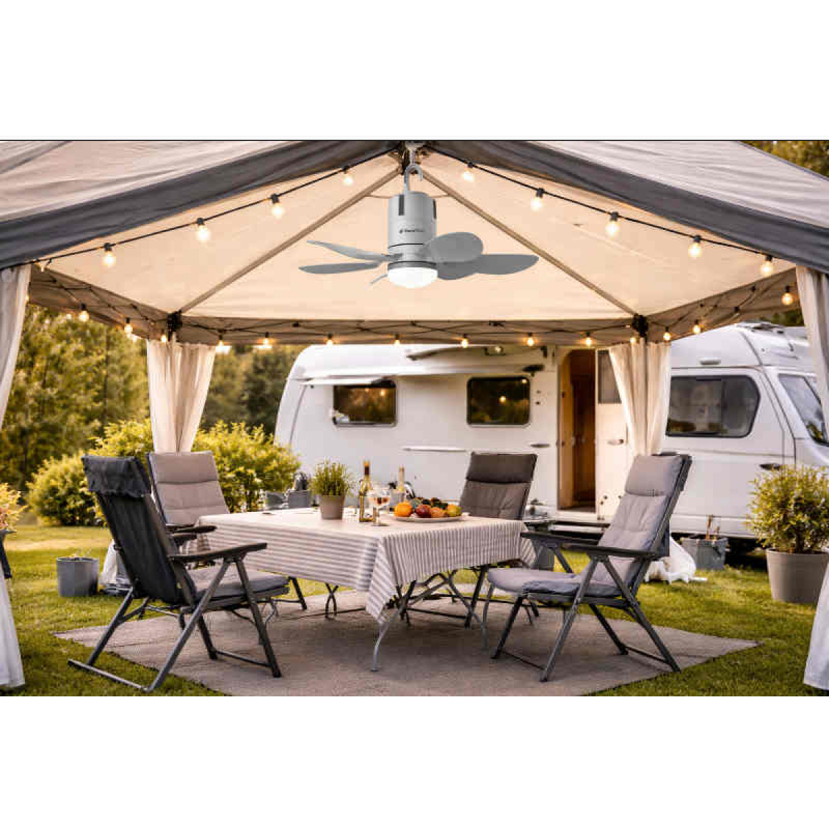 Genopladelig Ventilator Med Lampe i gruppen Campingvogn og autocamper / Varme & Køling / Ventilatorer og Varme hos Campmarket (82790)