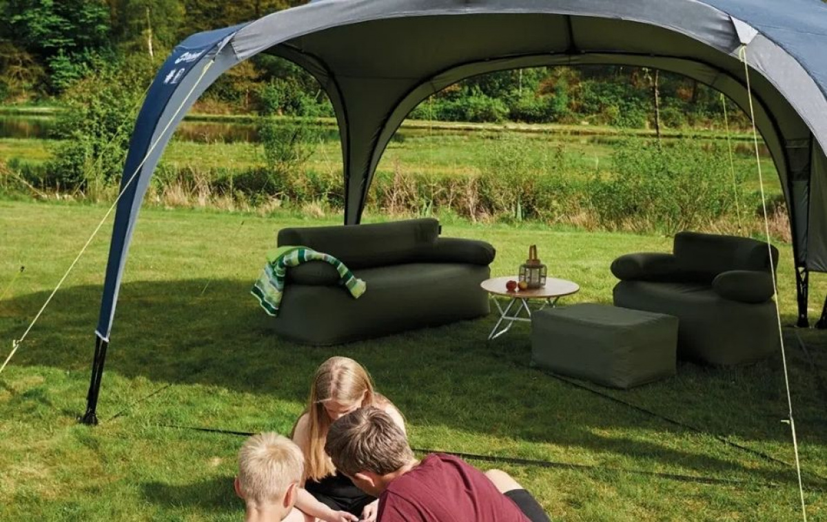 Outwell Oppustelig Sofa Laze i gruppen Camping møbler / Møbler / Oppustelige møbler hos Campmarket (83143)