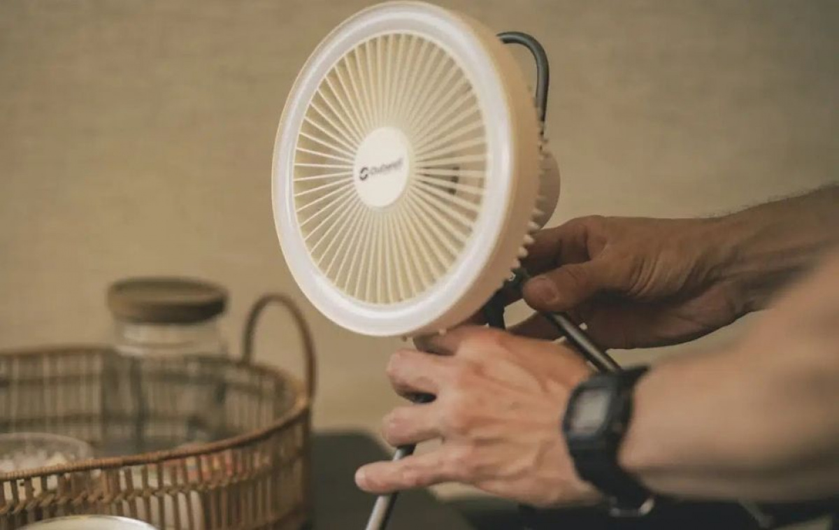 Outwell Ventilator Genopladelig Eryon i gruppen Campingvogn og autocamper / Varme & Køling / Ventilatorer og Varme hos Campmarket (83188)