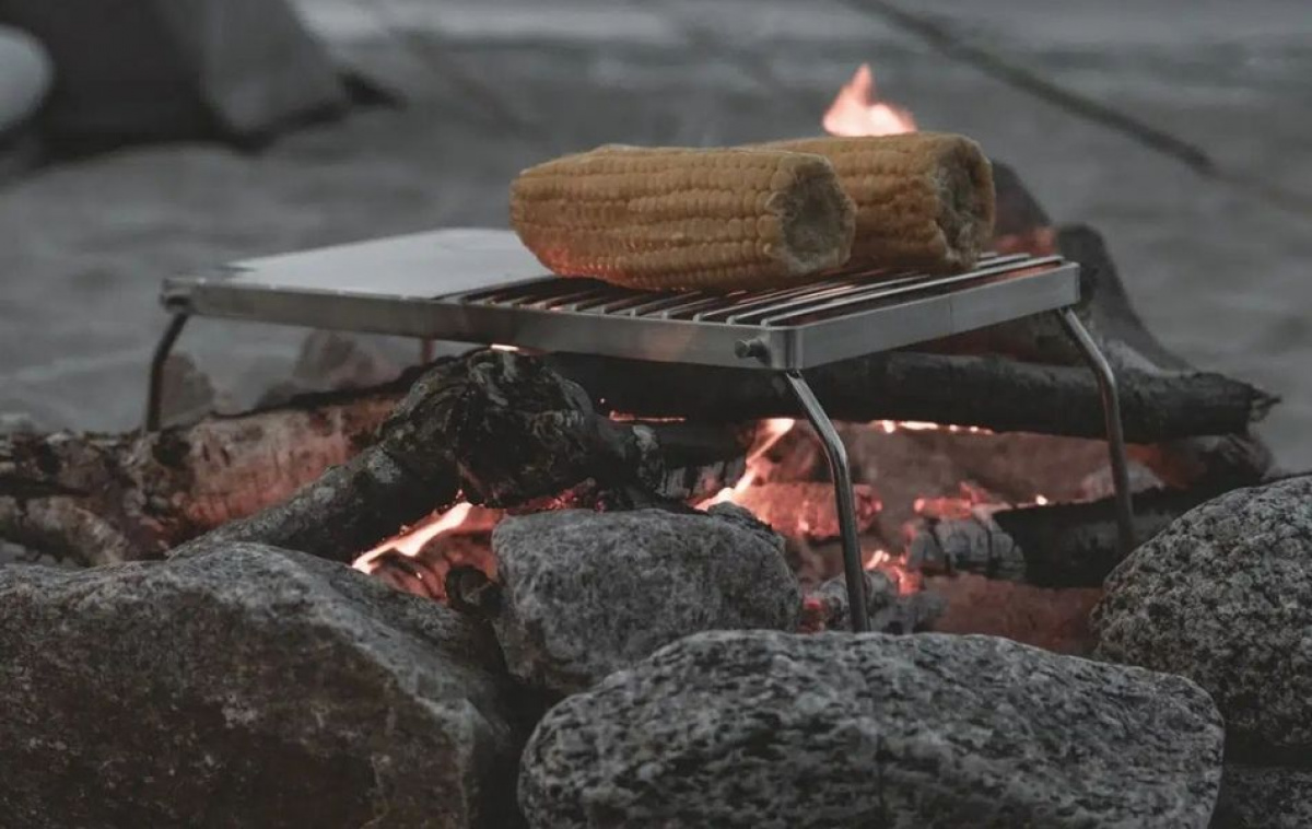 Easy Camp Grill Campfire Trivet i gruppen Outdoor / Camping køkken hos Campmarket (83218)