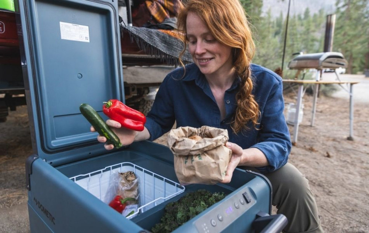 Dometic Kompressor-køleboks CFX2 37L i gruppen Campingvogn og autocamper / Varme & Køling / Køleskabe & Kølebokse / Kølebokse hos Campmarket (83787)