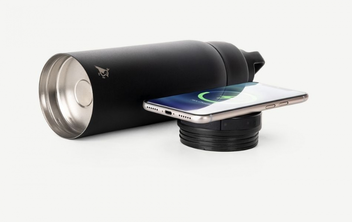 Aqiila Powerbottle 2-i-1 Flaske og Powerbank i gruppen Campingvogn og autocamper / El - Elektronik / Smart hjælpemiddel hos Campmarket (84008)