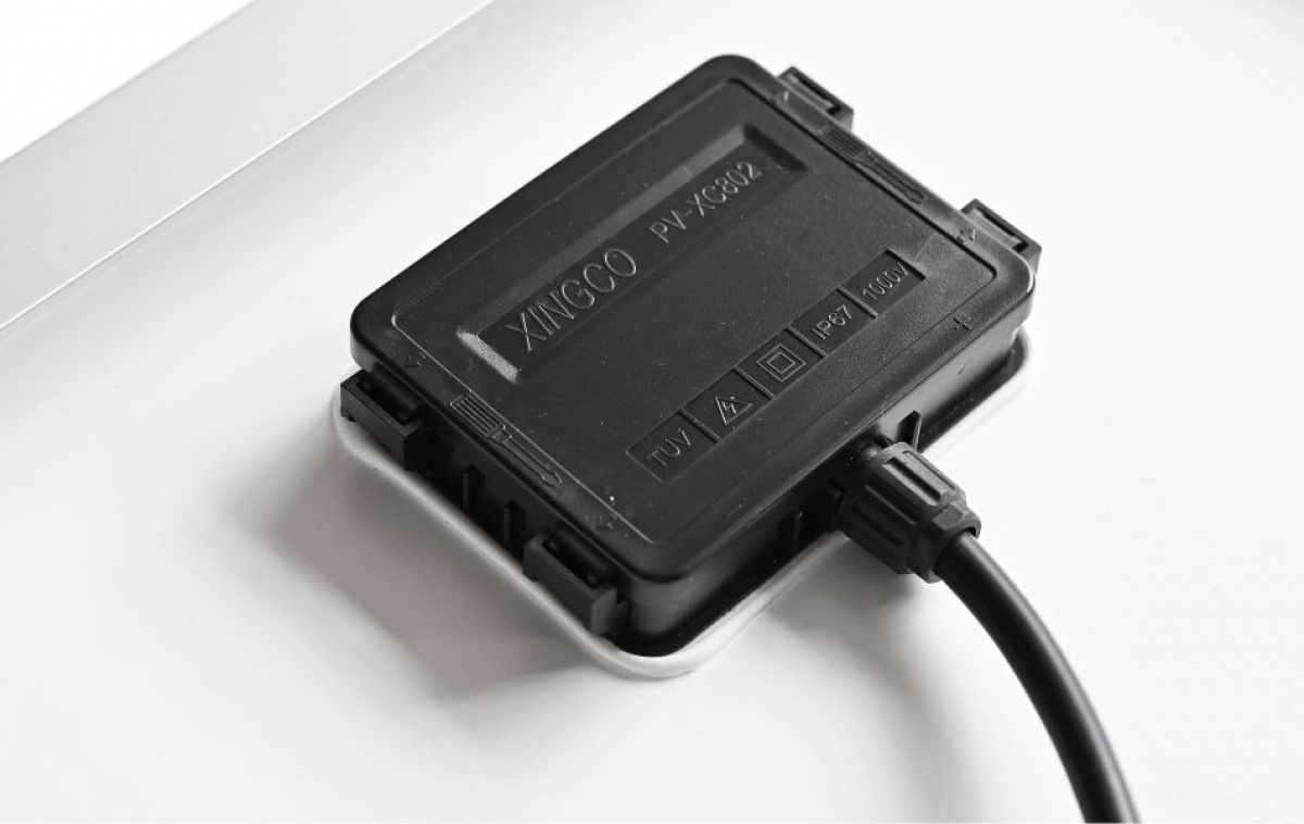 GoCamp Solpanel Shingled 200W i gruppen Campingvogn og autocamper / El - Elektronik / Solpaneler hos Campmarket (84093)