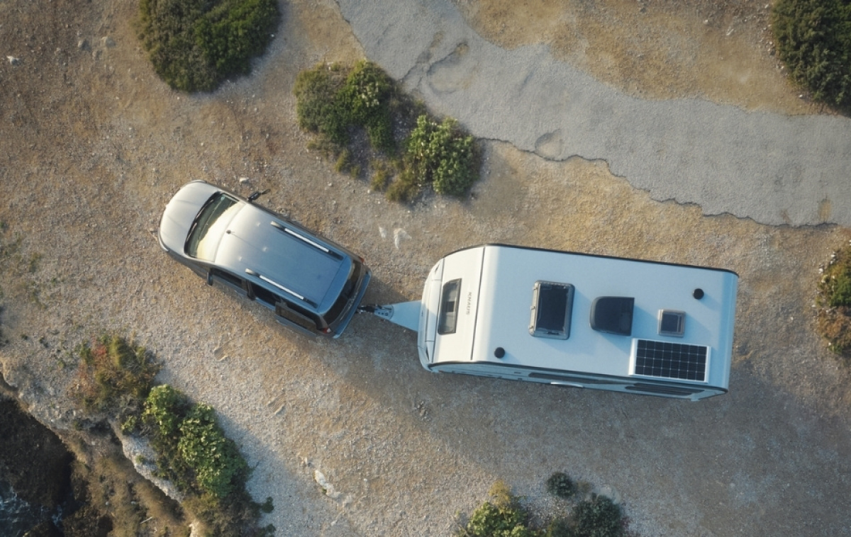Dometic Ac FJZ4 2200 i gruppen Campingvogn og autocamper / Varme & Køling / AC / Tagmontered hos Campmarket (84103)