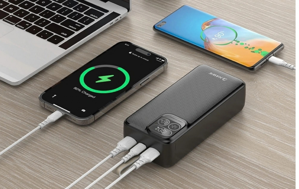 Hawk Powerbank 30000mAh i gruppen Campingvogn og autocamper / El - Elektronik / Smart hjælpemiddel hos Campmarket (85012)