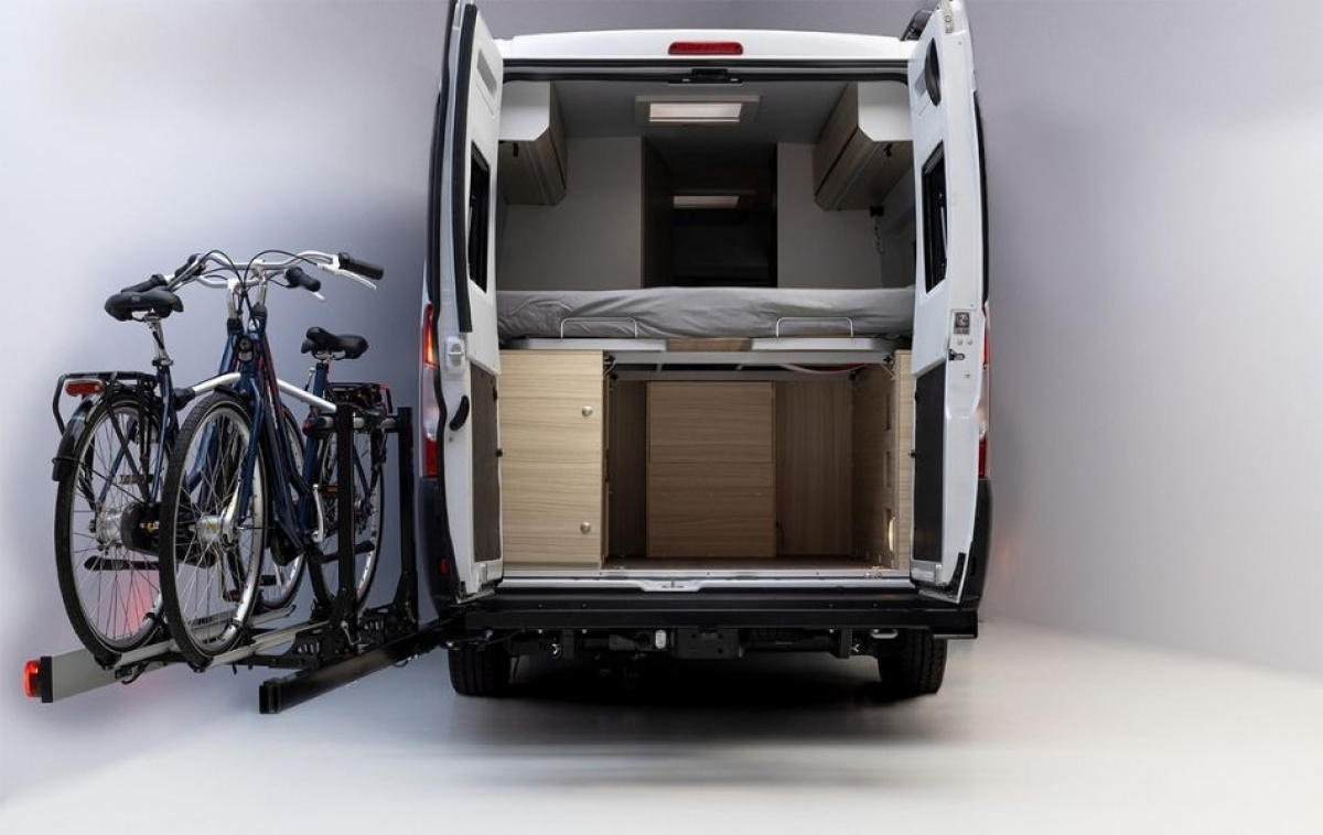 Memo Drejbar Cykelholder Van-Star Adventure Ducato 6m i gruppen Campingvogn og autocamper / Chassis / Cykelstativ / Vans hos Campmarket (85158)